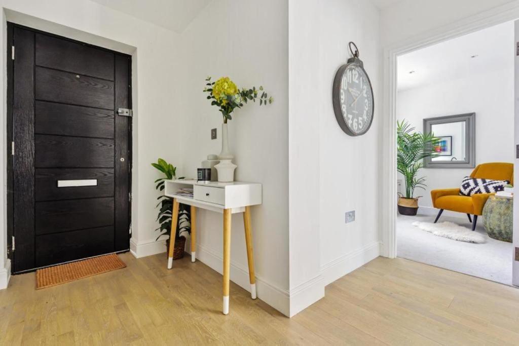 Amazing 3 Bed Interior Designed House With Garden - 114 The Hervey London Ngoại thất bức ảnh